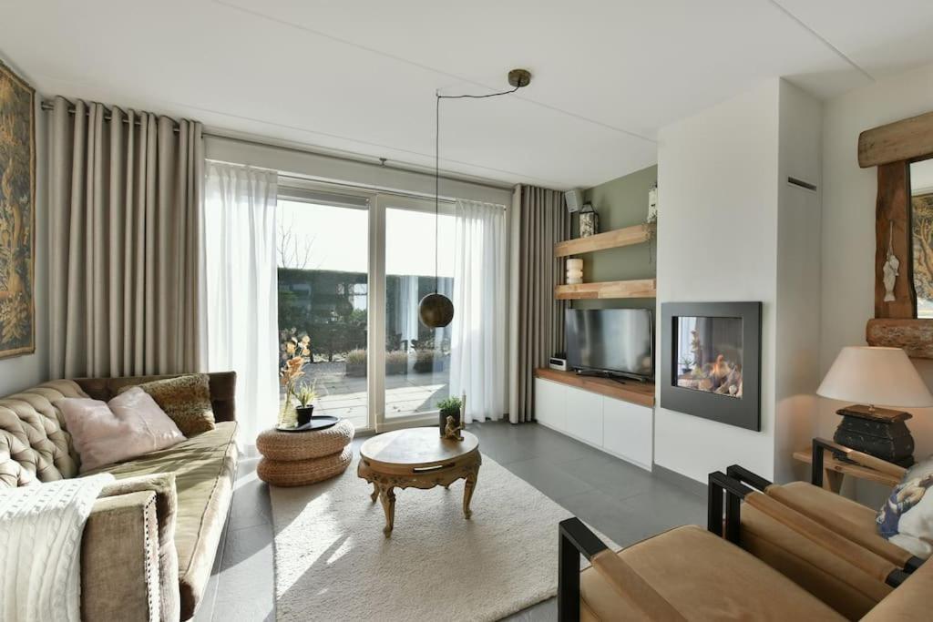 Holiday home Beachhouse Zonneweelde